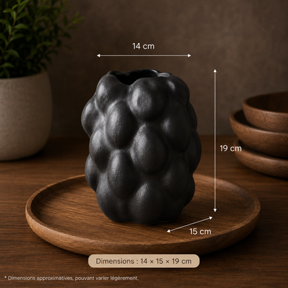Vase décoratif en céramique texturée – Noir mat | Style bohème chic