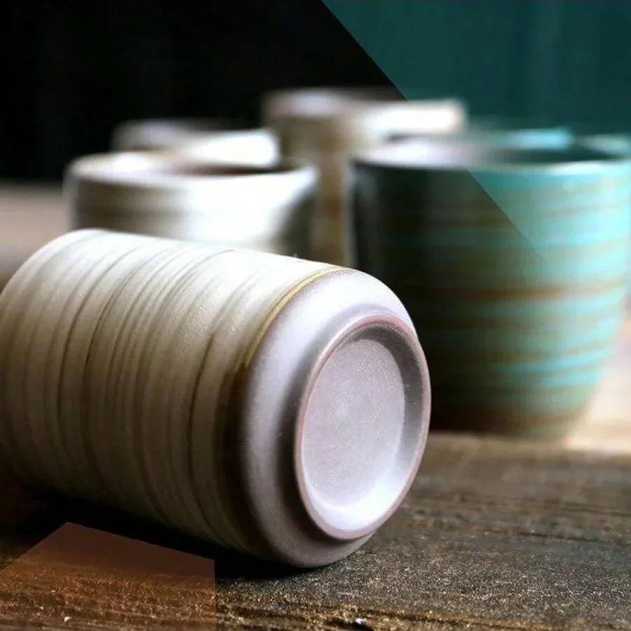 Tasse en céramique artisanale – Émail texturé
