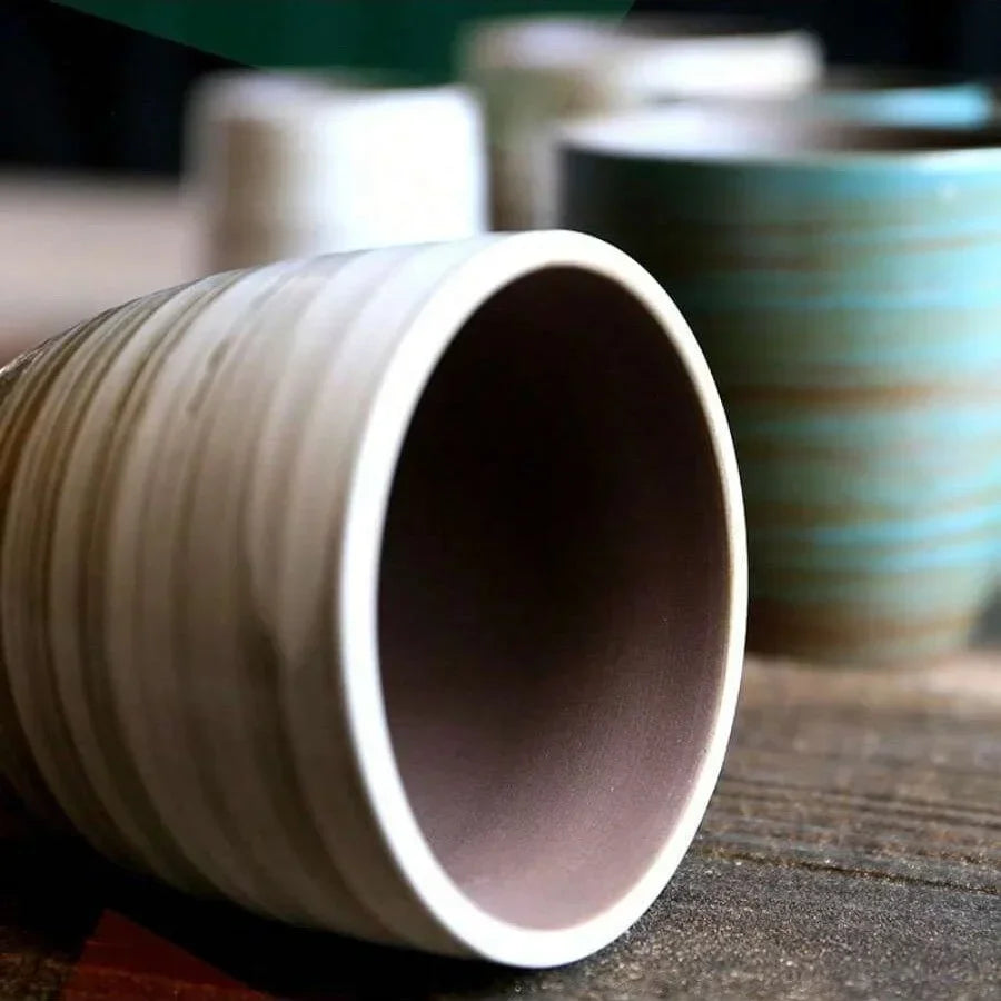 Tasse en céramique artisanale – Émail texturé